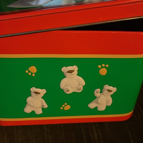 Lush butterbear tin empty green red polar bear hinged lid - Picture 5 of 6